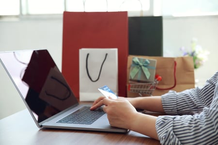 Top 5 Ways to Retain Holiday Shoppers after Cyber Monday